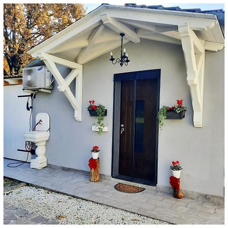 La Casina Bed & Breakfast Trecasali Luaran gambar